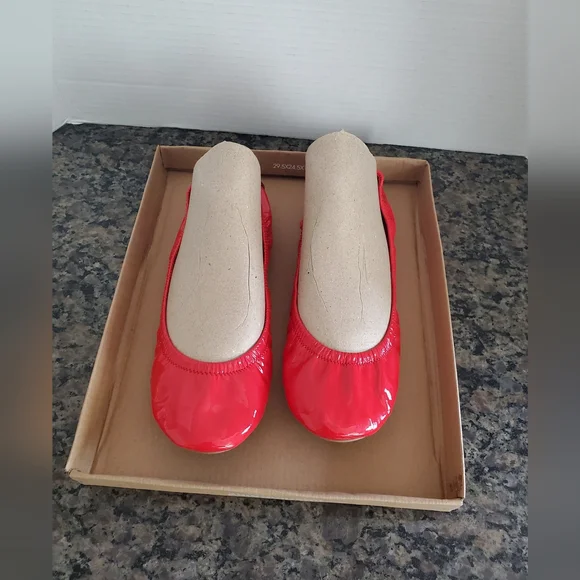 Tory Burch Patent Leather Flat Shoes size 8.5 M. - Picture 10 of 14